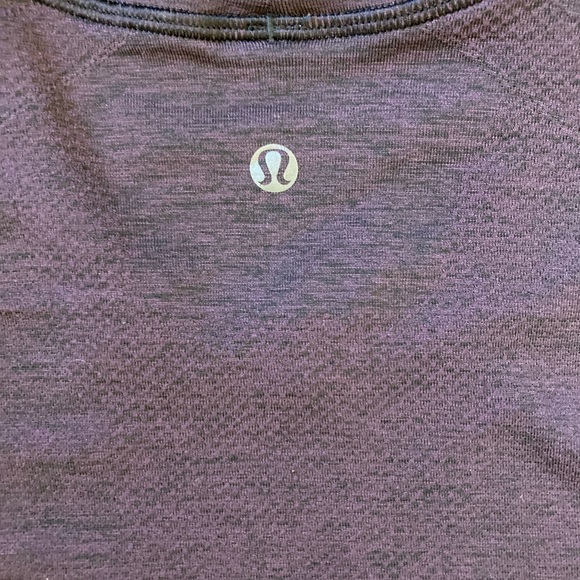 Lululemon T-Shirt - Picture 3 of 3